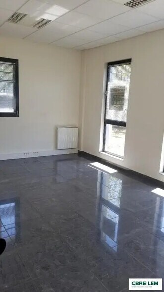 Bureau dans Hérouville-Saint-Clair à louer - Photo de l’immeuble – Image 3 sur 4