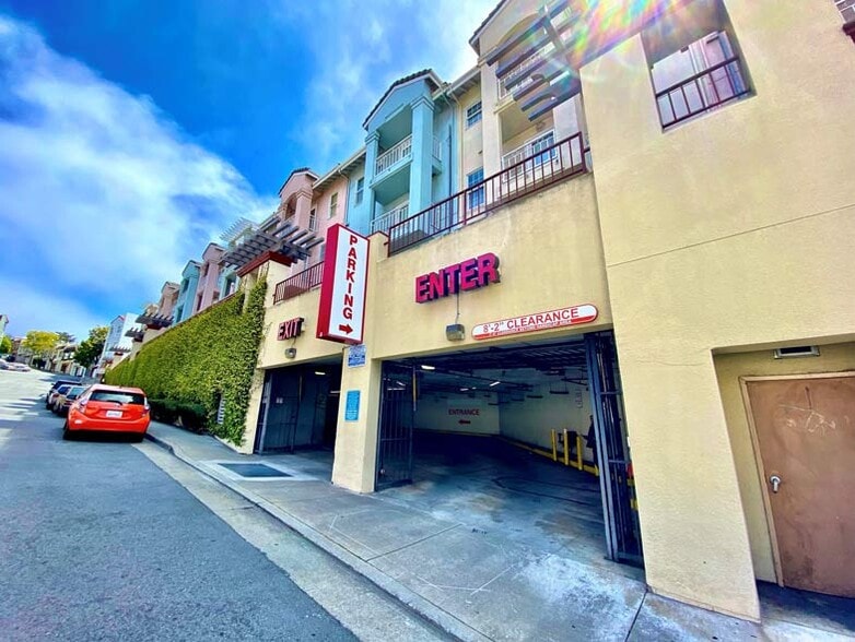 1760 Ocean Ave, San Francisco, CA à louer - Photo de l’immeuble – Image 2 sur 4