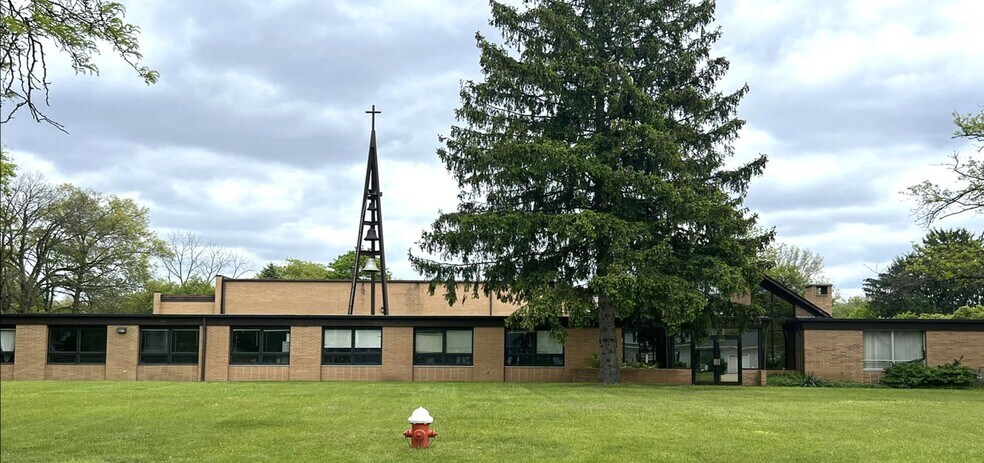 4727 W Sylvania Ave, Toledo, OH à vendre - Photo de l’immeuble – Image 3 sur 3
