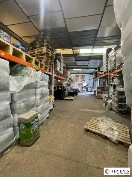 Local d’activités dans Pessac à louer - Photo de l’immeuble – Image 3 sur 7