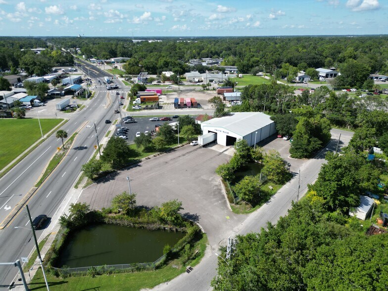 3400 Edgewood Ave N, Jacksonville, FL à louer - Photo de l’immeuble – Image 2 sur 13