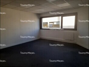 Bureau dans Cesson-Sévigné à vendre Photo intérieure– Image 2 sur 3