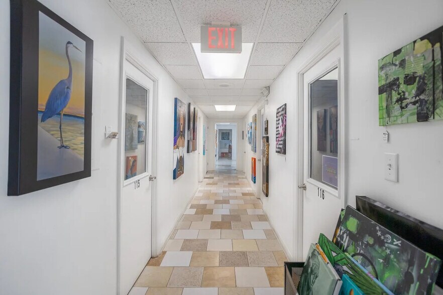 400 23rd St S, Saint Petersburg, FL à louer - Photo de l’immeuble – Image 2 sur 15