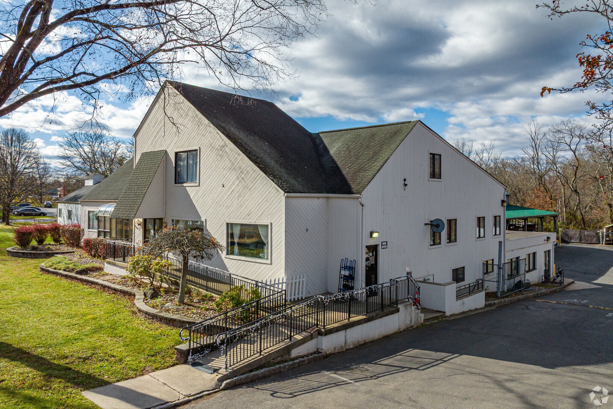 230 US Highway 206, Hillsborough, NJ à vendre Photo de l’immeuble– Image 1 sur 13