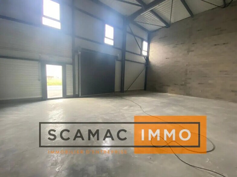 Industriel/Logistique dans Vedène à louer - Photo de l’immeuble – Image 1 sur 4