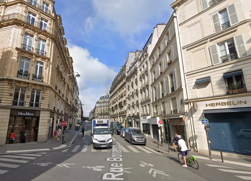Local commercial dans Paris à louer Photo de l’immeuble– Image 1 sur 2