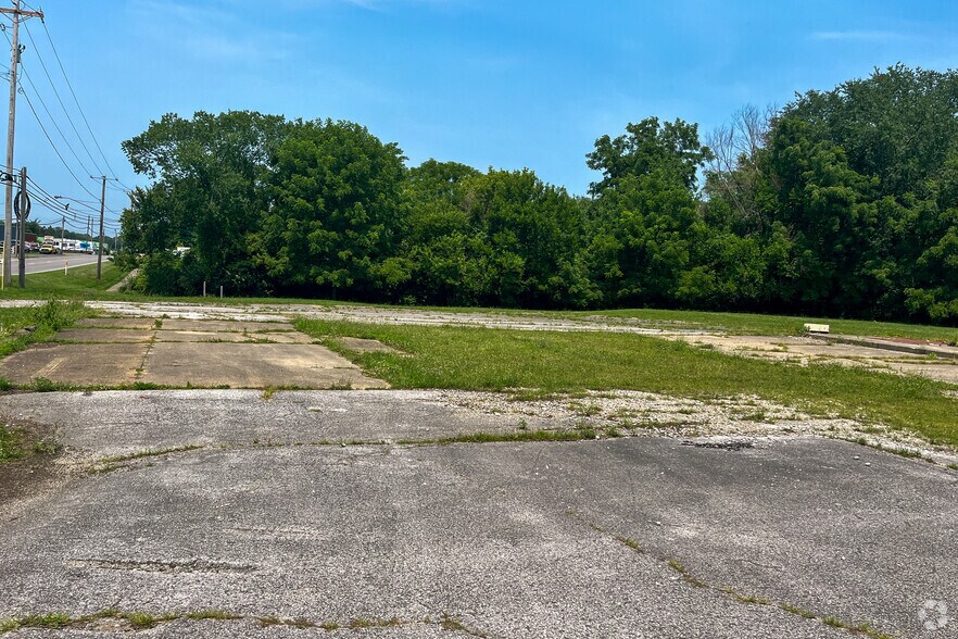 135 E High St, Edison, OH à vendre - Photo de l’immeuble – Image 2 sur 9