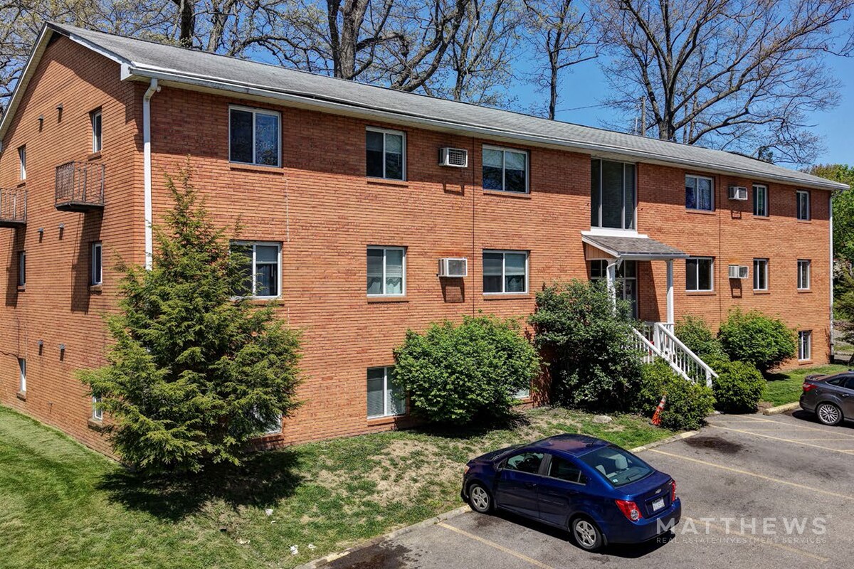 1252 Edwards ln, Zanesville, OH à vendre Photo de l’immeuble– Image 1 sur 4