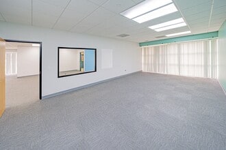 4520 Linden Creek Pky, Flint, MI à louer Photo intérieure– Image 2 sur 12