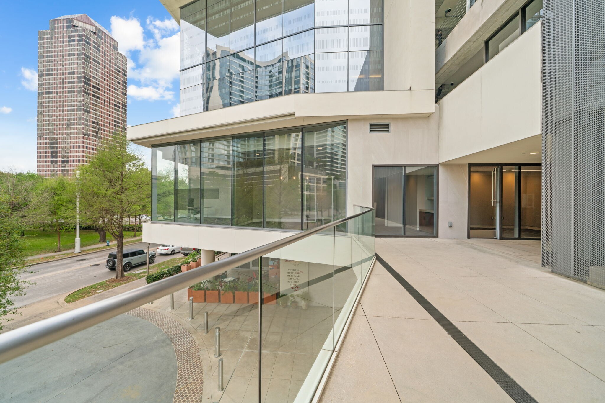 1700 Post Oak Blvd, Houston, TX à louer Photo principale– Image 1 sur 20
