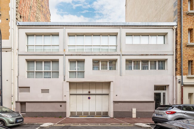 Plus de détails pour 9 Rue Francois Coppee, Malakoff - Bureau à vendre