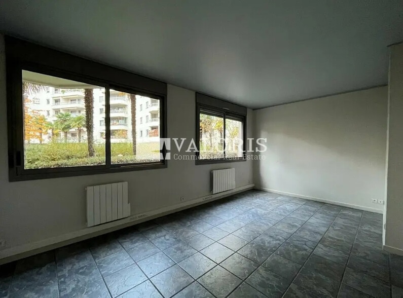 Bureau dans Lyon à louer - Photo de l’immeuble – Image 2 sur 6