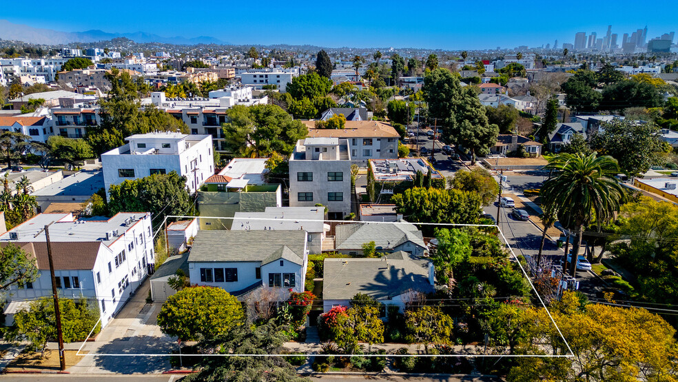 408 N Bronson Ave, Los Angeles, CA à vendre - Photo principale – Image 1 sur 15