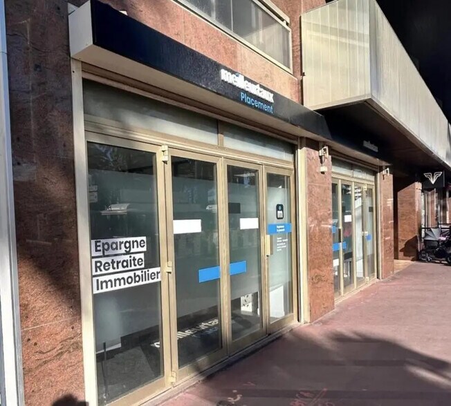 Local commercial dans Cannes à vendre - Photo de l’immeuble – Image 2 sur 9