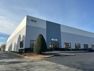 Plus de détails pour 1430 West Pointe Dr, Charlotte, NC - Industriel/Logistique à louer