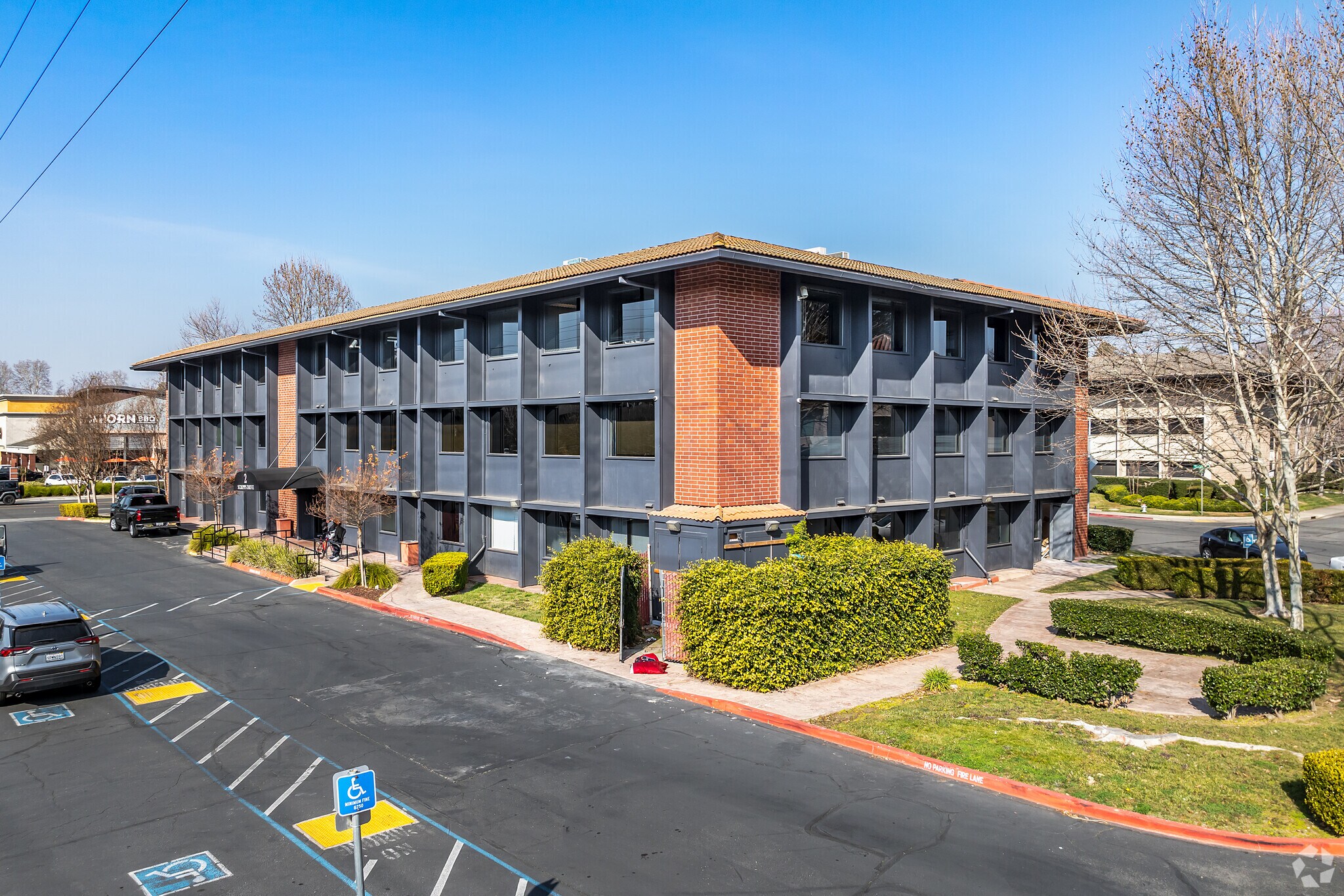2 Scripps Dr, Sacramento, CA à louer Photo principale– Image 1 sur 17