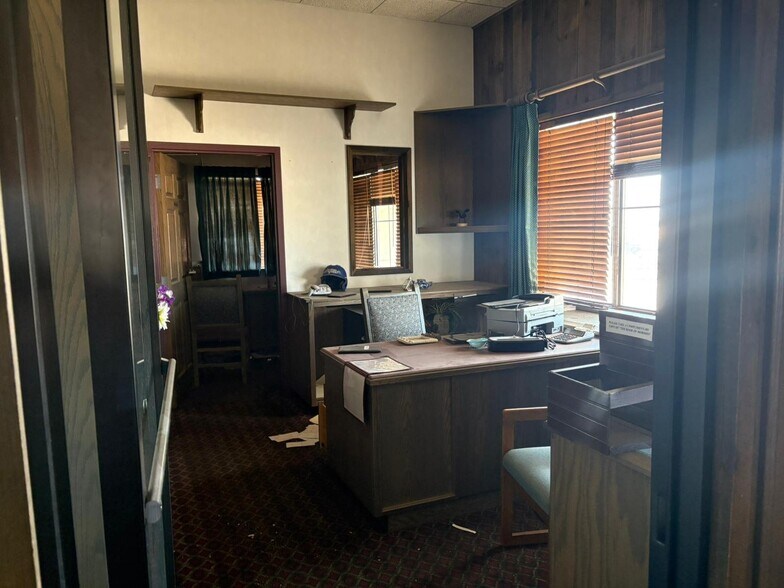 733 S Main St, Blanding, UT à vendre - Photo de l’immeuble – Image 3 sur 4