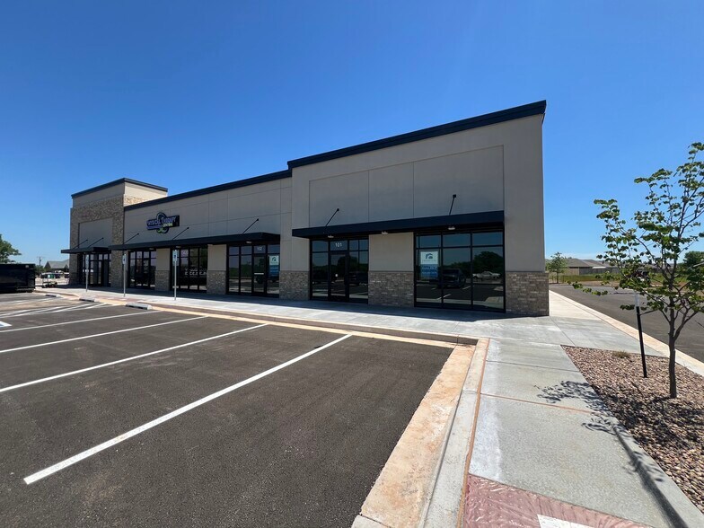 13600 N Piedmont Rd, Piedmont, OK à louer - Photo de l’immeuble – Image 3 sur 11