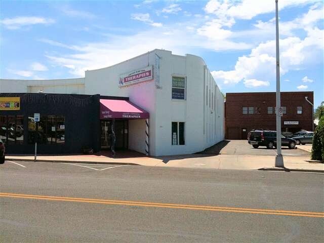 321 Rood Ave, Grand Junction, CO à louer Photo principale– Image 1 sur 30