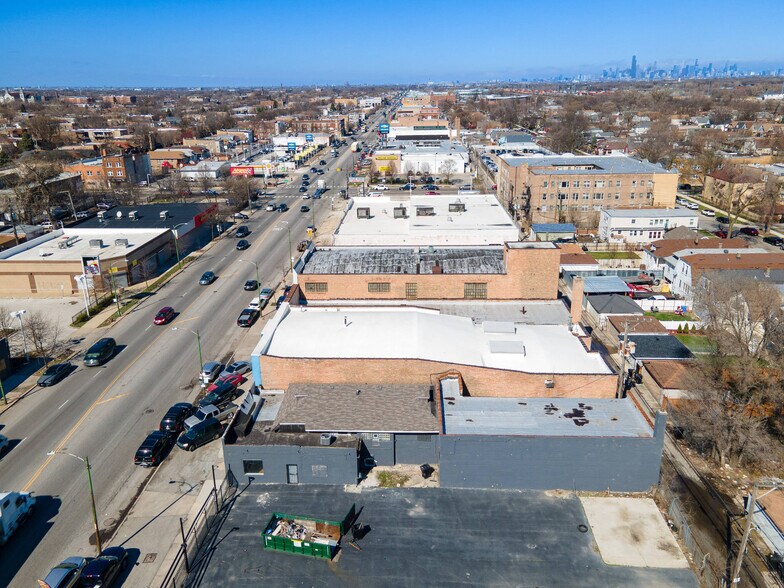 6743-6753 S Western Ave, Chicago, IL à louer - Photo de l’immeuble – Image 2 sur 7