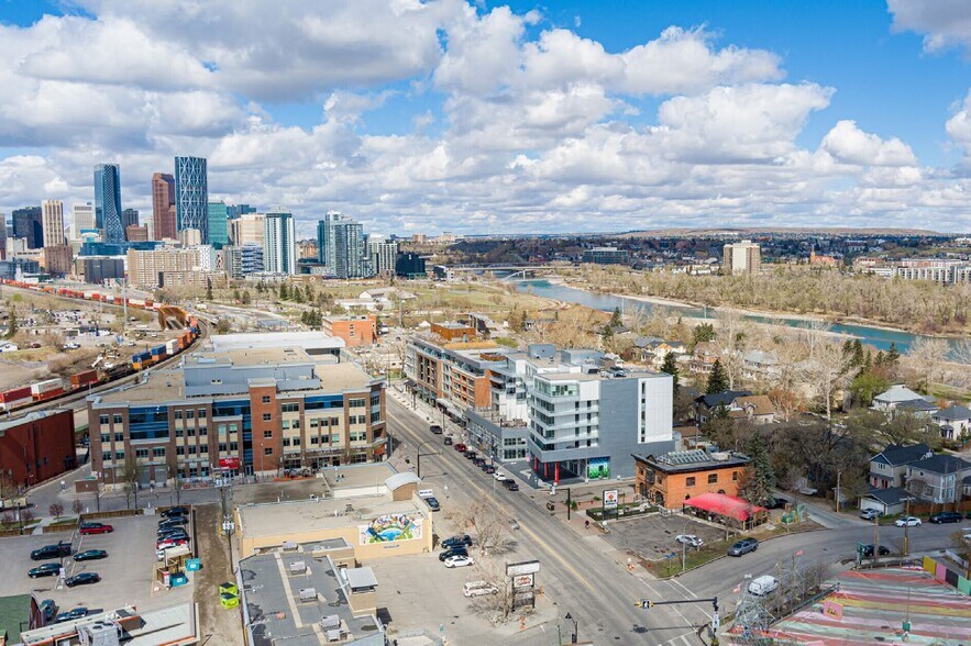 1012 9 Av SE, Calgary, AB à louer - Photo de l’immeuble – Image 2 sur 2