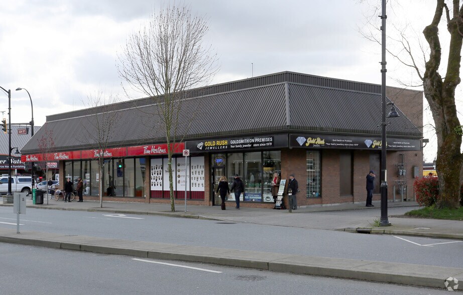 11811 224th St, Maple Ridge, BC à louer - Photo de l’immeuble – Image 3 sur 13