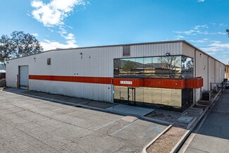 Plus de détails pour 10820 Hemlock Ave, Fontana, CA - Industriel/Logistique à louer