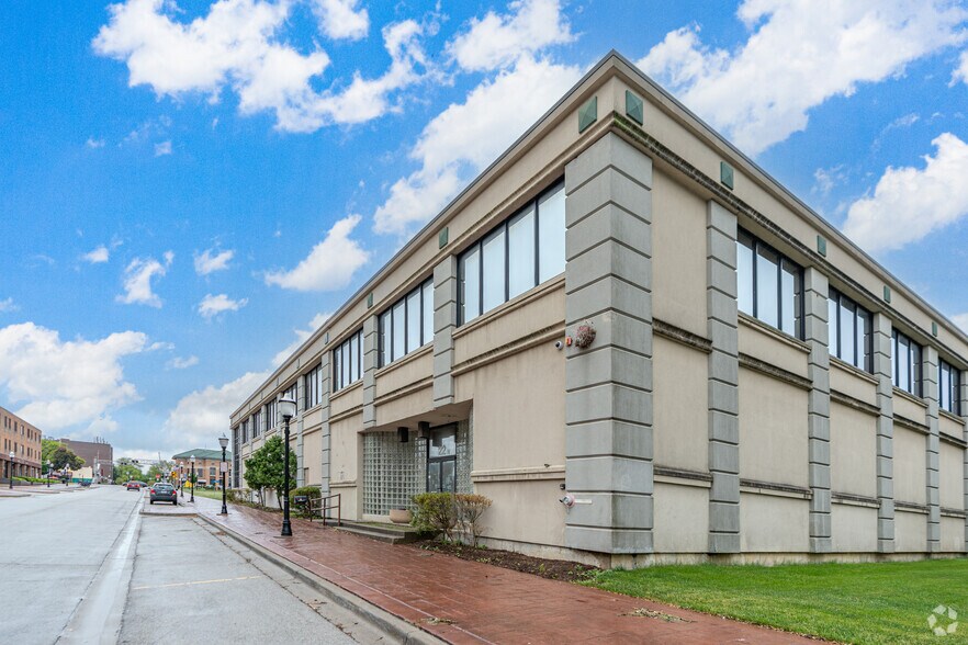 14-22 N Center St, Bensenville, IL à vendre - Photo de l’immeuble – Image 3 sur 5