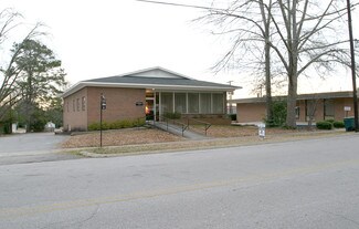 Plus de détails pour 405 2nd Ave N, Clanton, AL - Bureau à vendre