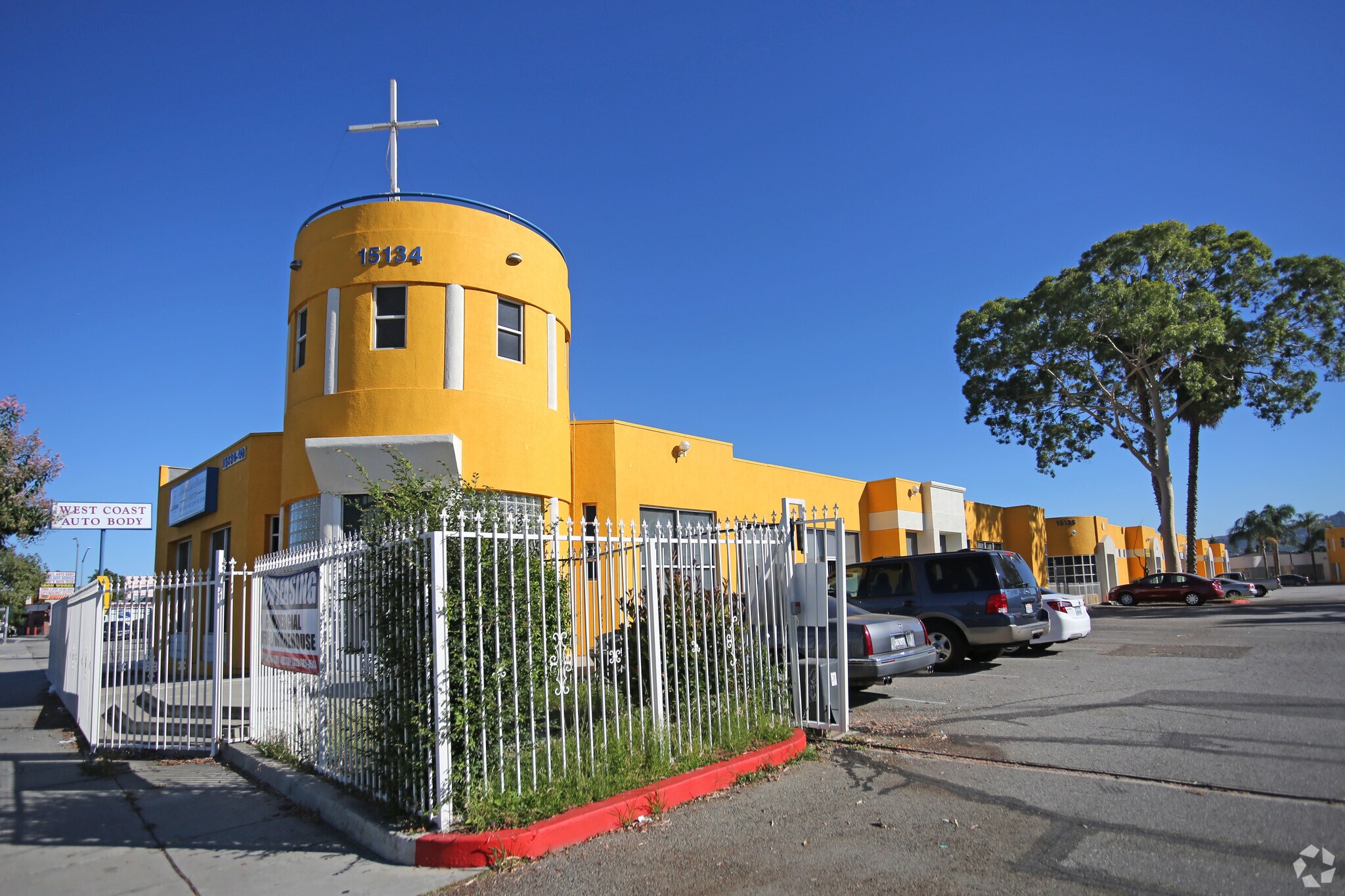 15134 Valley Blvd, La Puente, CA à louer Photo principale– Image 1 sur 4