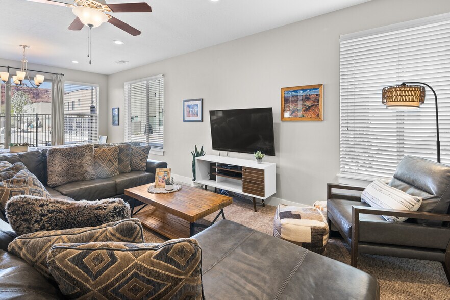 429 N 600 W, Moab, UT à vendre - Photo de l’immeuble – Image 3 sur 32