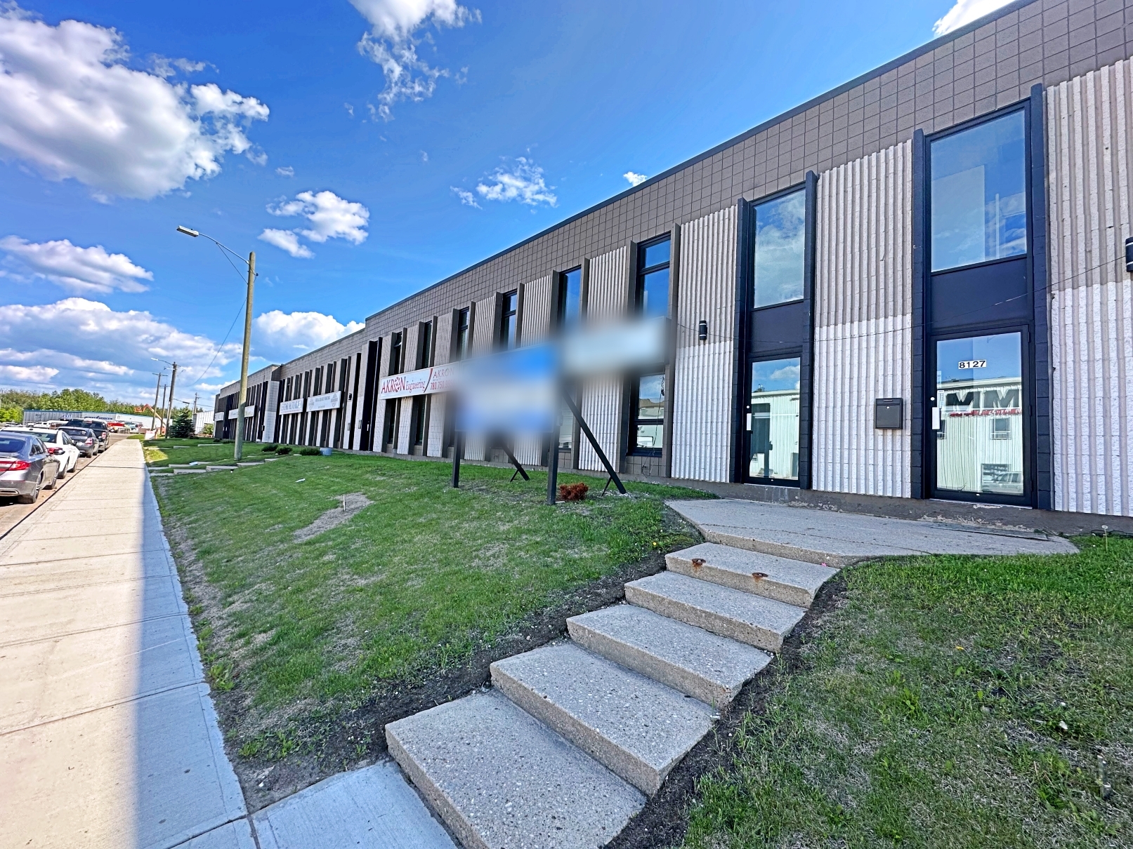 8125 Fraser Av, Fort McMurray, AB à louer Photo de l’immeuble– Image 1 sur 40