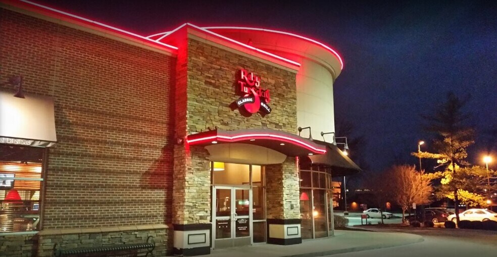 11255 Reed Hartman Hwy, Blue Ash, OH à louer - Photo de l’immeuble – Image 1 sur 15