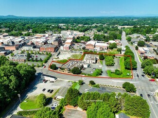 Plus de détails pour 319 N Renfro St, Mount Airy, NC - Industriel/Logistique à vendre