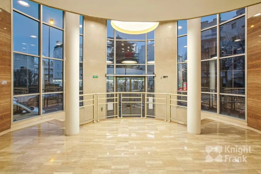 37 Bis Rue De Villiers, Neuilly-sur-Seine à louer - Photo de l’immeuble – Image 2 sur 9
