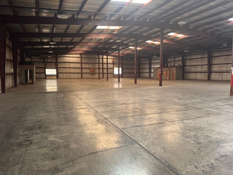 1137 Illinois Ave, Sheboygan, WI à louer - Photo intérieure – Image 2 sur 5