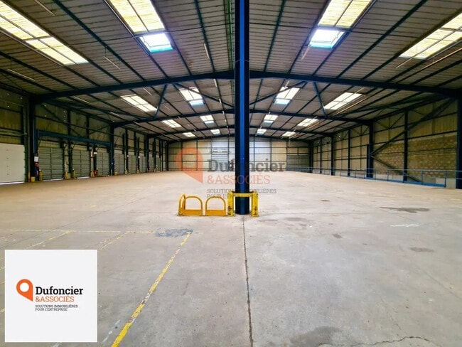 Plus de détails pour Bureau, Industriel/Logistique à louer