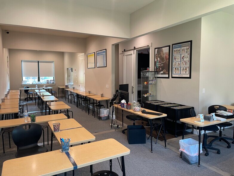 4425 Plano Pky, Carrollton, TX à vendre - Photo de l’immeuble – Image 3 sur 8