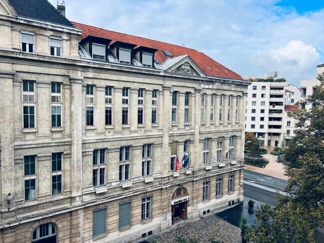 Plus de détails pour Bureau à louer