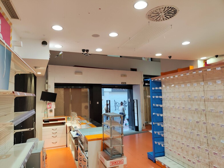 Carrer dels Gavatxons, 15, Terrassa, Barcelona à vendre - Photo intérieure – Image 2 sur 12