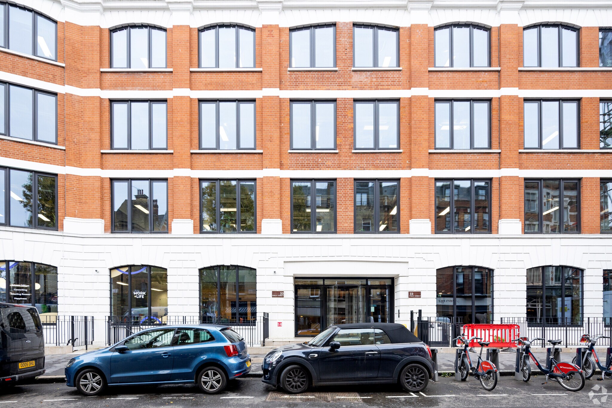 33 Foley St, Londres à louer Photo de l’immeuble– Image 1 sur 13