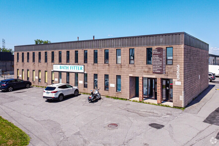 3205 Swansea Cres, Ottawa, ON à louer - Photo principale – Image 1 sur 4