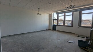 Plus de détails pour 200 Dayton St, Mayville, WI - Local commercial à louer