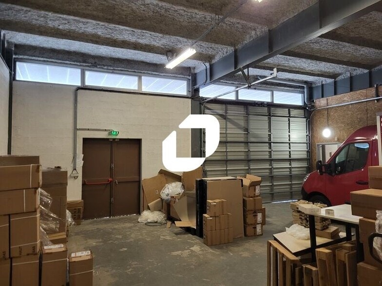 Local commercial dans Mérignac à louer - Photo de l’immeuble – Image 3 sur 12