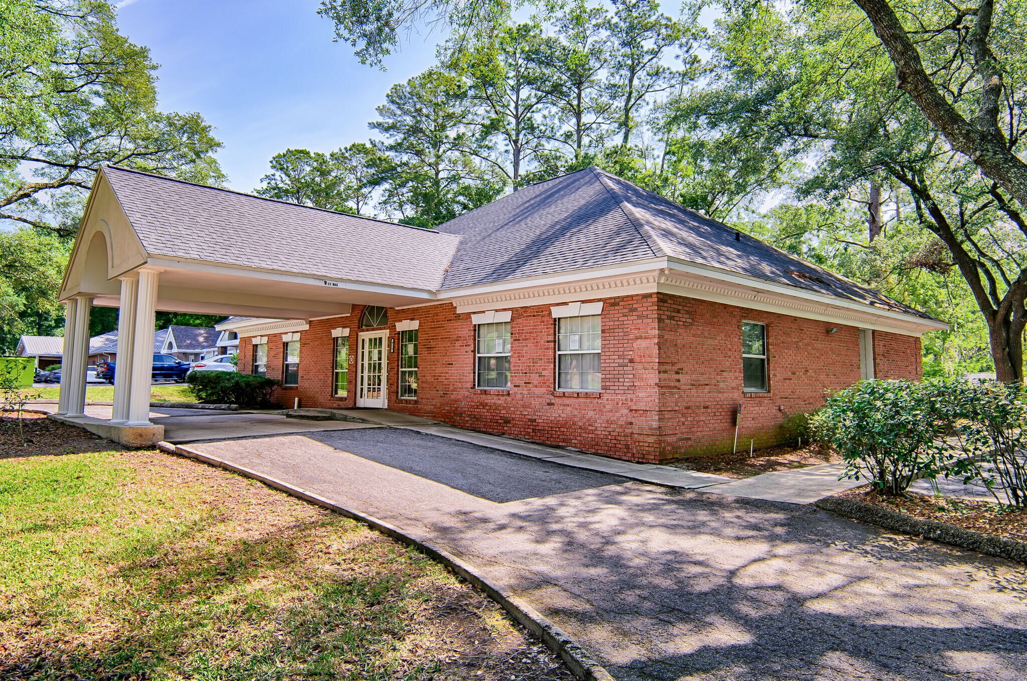 915 NW 56th Ter, Gainesville, FL à vendre Photo de l’immeuble– Image 1 sur 28