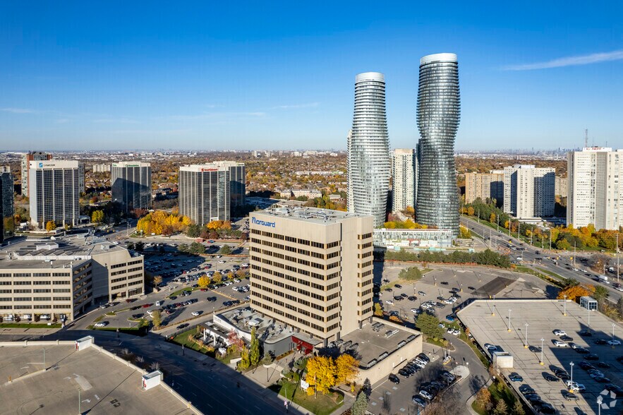 55 City Centre Dr, Mississauga, ON à louer - Aérien – Image 3 sur 5