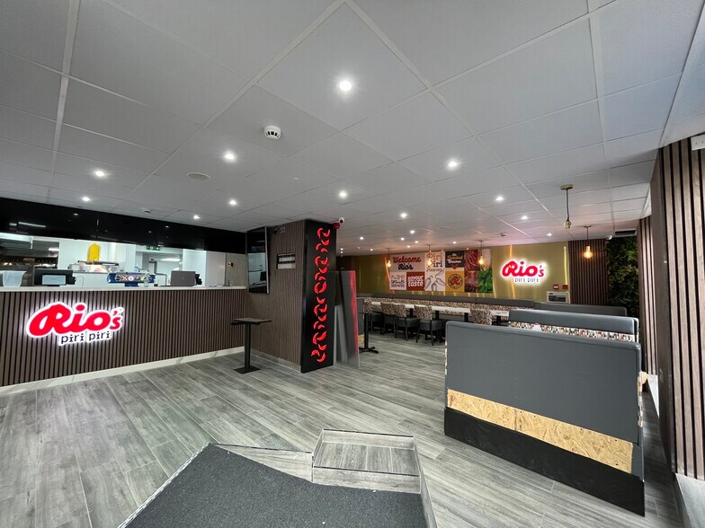 181 Cowbridge Rd E, Cardiff à vendre - Photo de l’immeuble – Image 3 sur 15