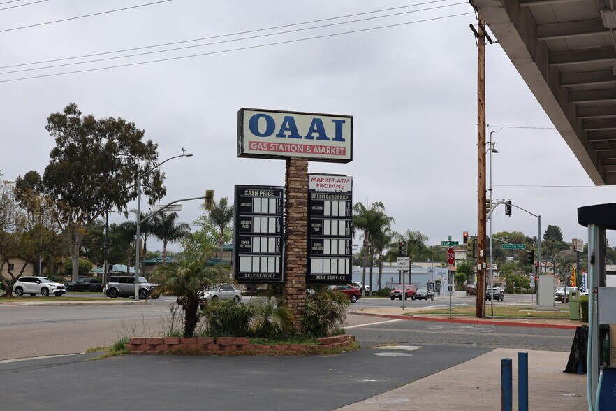 501 W 9th Ave, Escondido, CA à vendre - Photo de l’immeuble – Image 3 sur 16