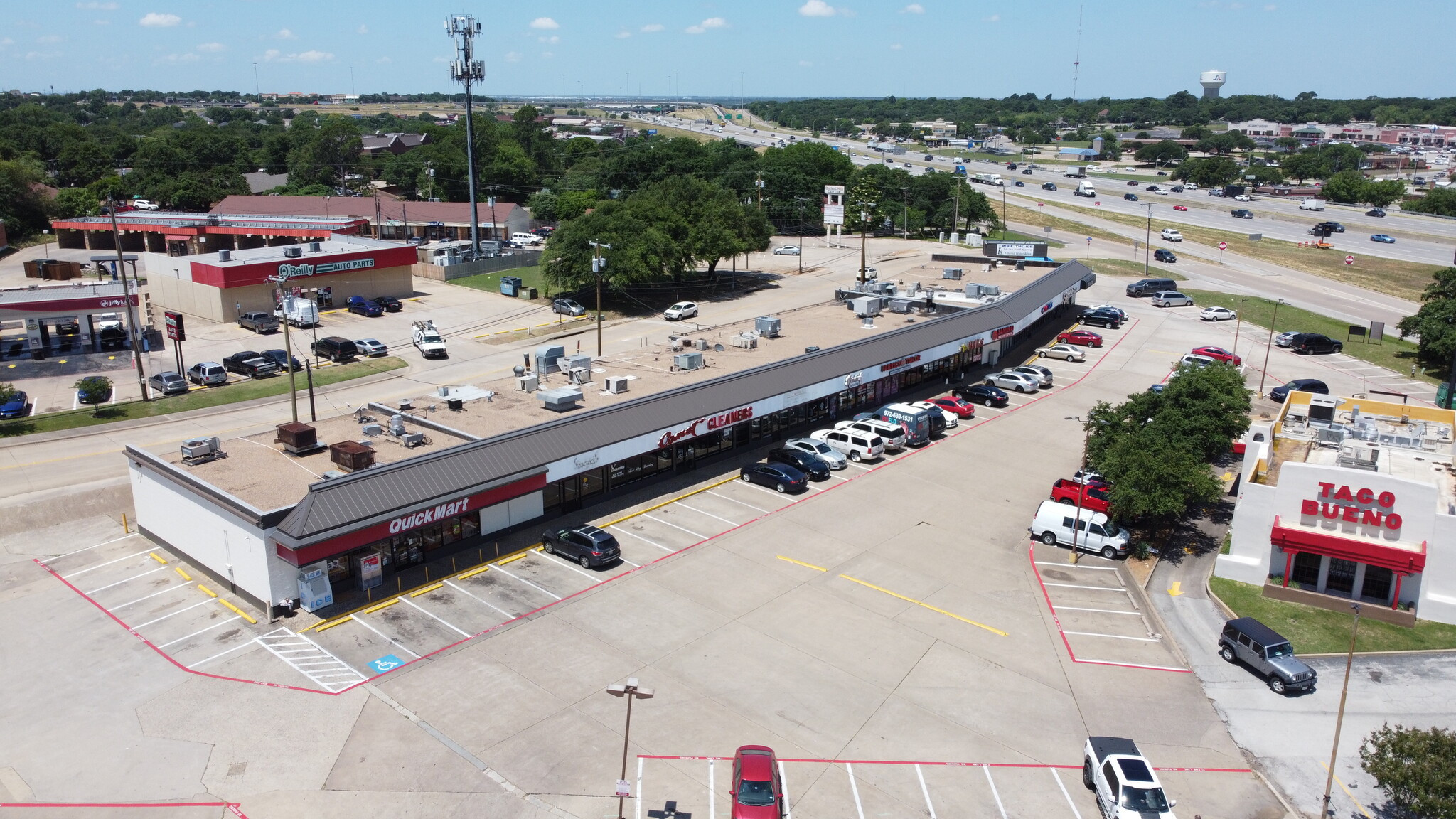 5704-5744 SW Green Oaks Blvd, Arlington, TX à louer Photo de l’immeuble– Image 1 sur 1