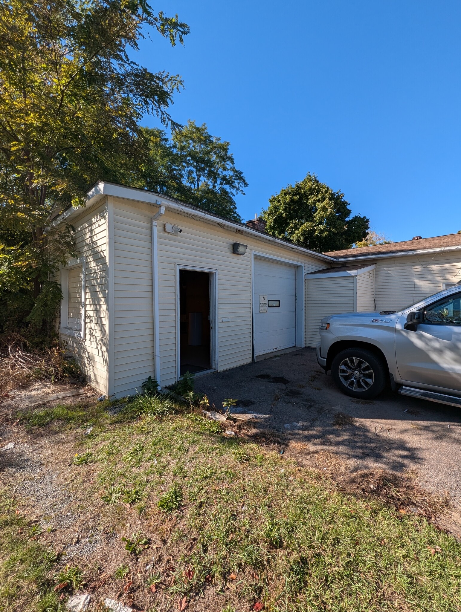 5 Lafayette St, Plattsburgh, NY à louer Photo intérieure– Image 1 sur 6